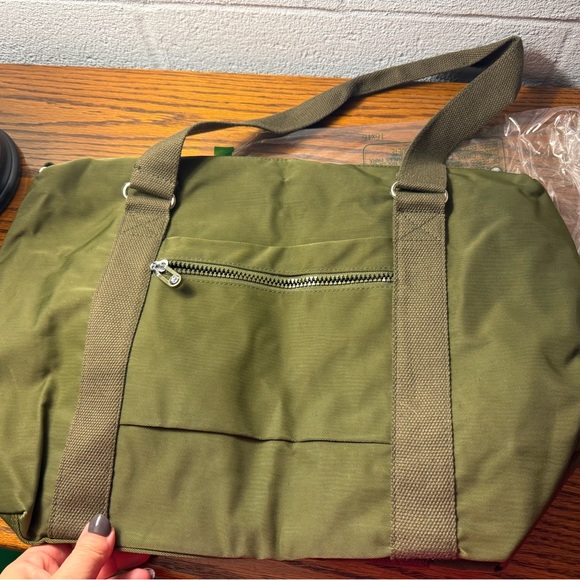 NEW Military Green Tote Bag | Carry-On | Waterproof Travel Gym - Picture 3 of 6